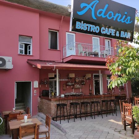 Adonis Bistro Cafe Bar Hostel Φετιγιέ Εξωτερικό φωτογραφία