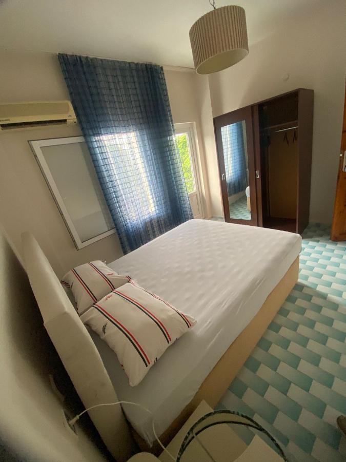Adonis Bistro Cafe Bar Hostel Φετιγιέ Εξωτερικό φωτογραφία